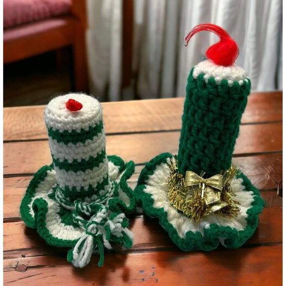 Vtg 70s Crocheted Christmas Candles With Flames Lot of 2 Green White Handmade - Picture 1 of 9